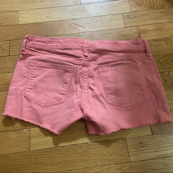 💥5/$25 Gap 1969 cut off shorts in size 25 - Picture 3 of 7
